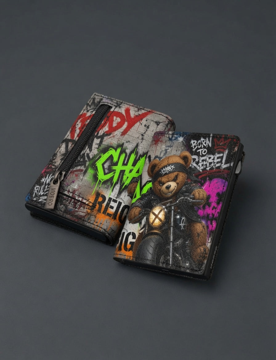 Moero Pro - Teddy Rebel - Limited Edition – Portafoglio RFID in Vera Pelle Saffiano con Chiusura Magnetica e Portamonete Zip