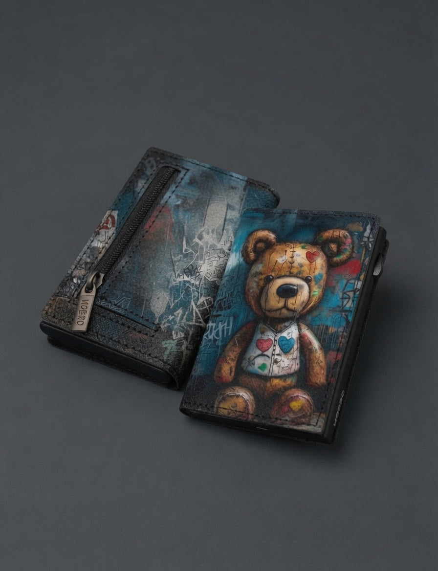 Moero Pro - Teddy Heart - Limited Edition – Portafoglio RFID in Vera Pelle Saffiano con Chiusura Magnetica e Portamonete Zip