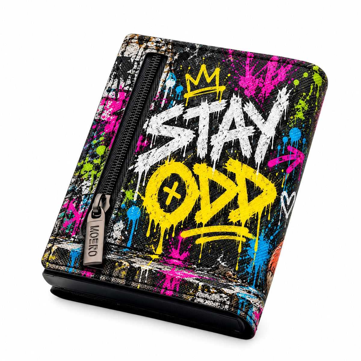 Moero Pro Zip - Teddy Stay Odd - Limited Edition – Portafoglio RFID in Vera Pelle Saffiano con Chiusura Magnetica e Portamonete Zip